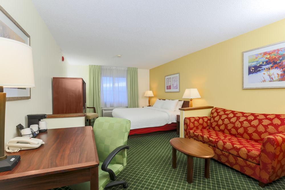 Fairfield Inn Erie Millcreek Mall Kearsarge Exterior foto