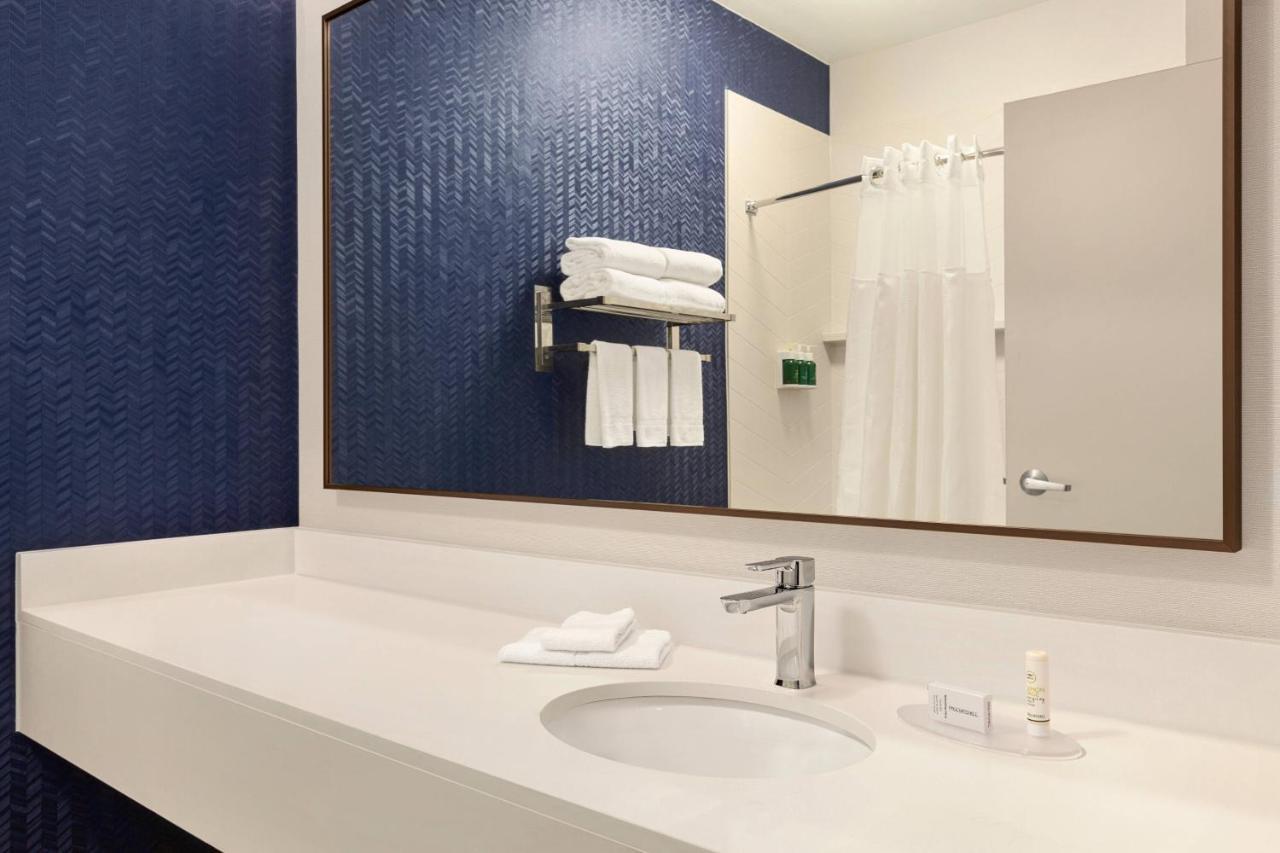 Fairfield Inn Erie Millcreek Mall Kearsarge Exterior foto